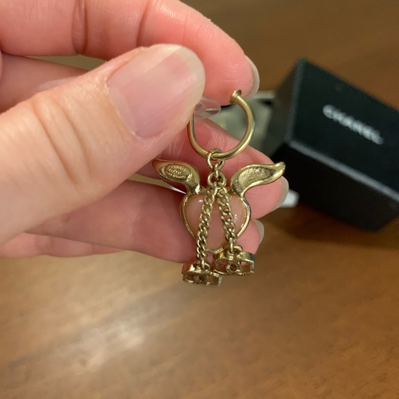 Authentic Chanel Angel wings heart earrings - Picture 5 of 6
